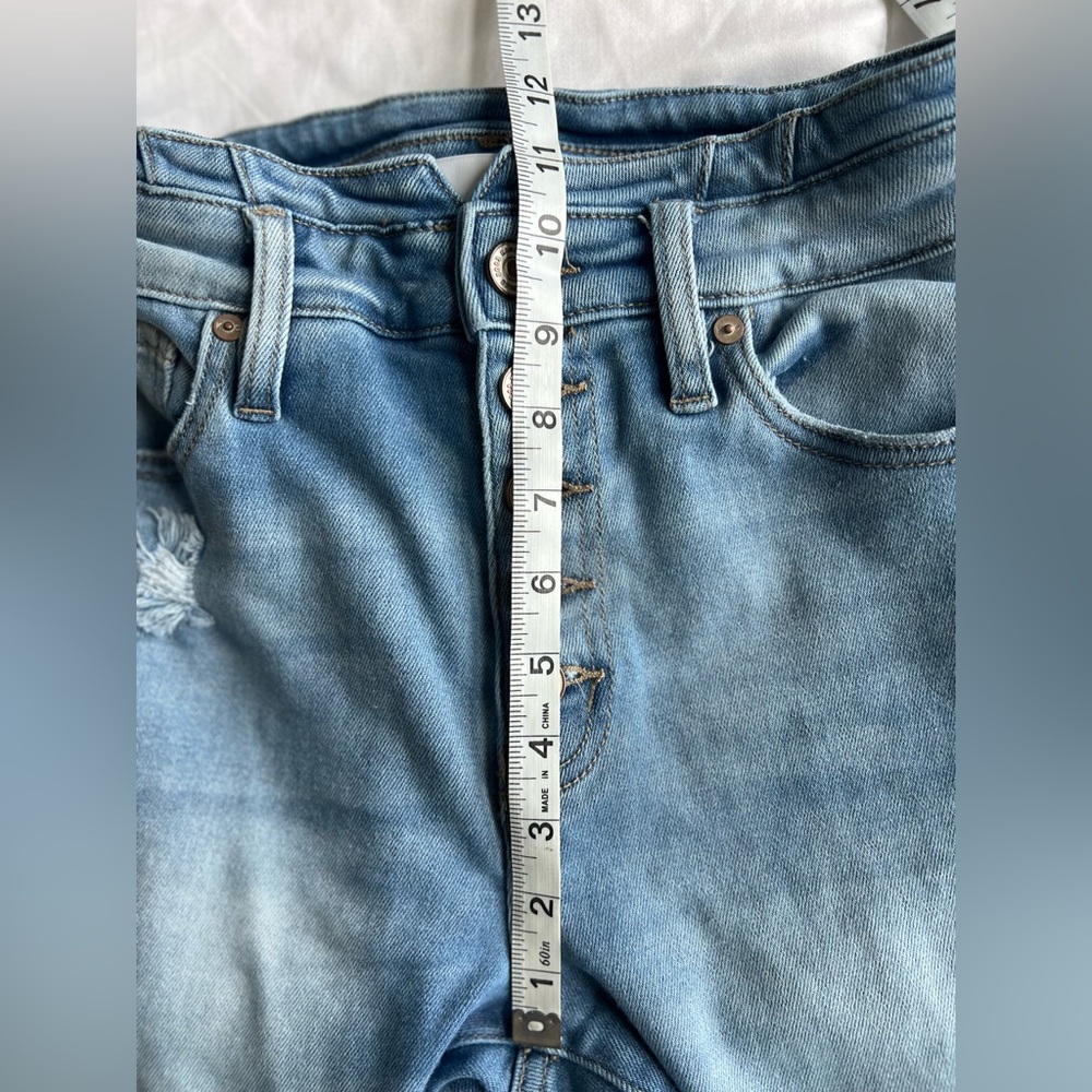 KanCan Gabriella High Rise Curvy Button Fly Flare Jeans Size 25 Light Wash - Picture 13 of 16